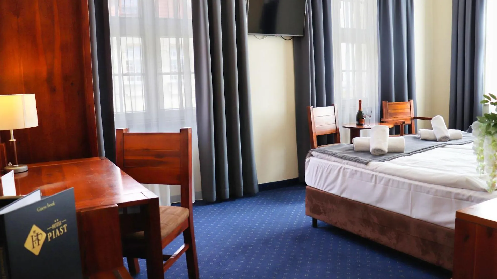 Hotel Piast Wroclaw Centrum 2*,  Poland