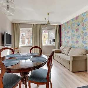 https://navy-group-old-town-apartments.gdanskhotel.org